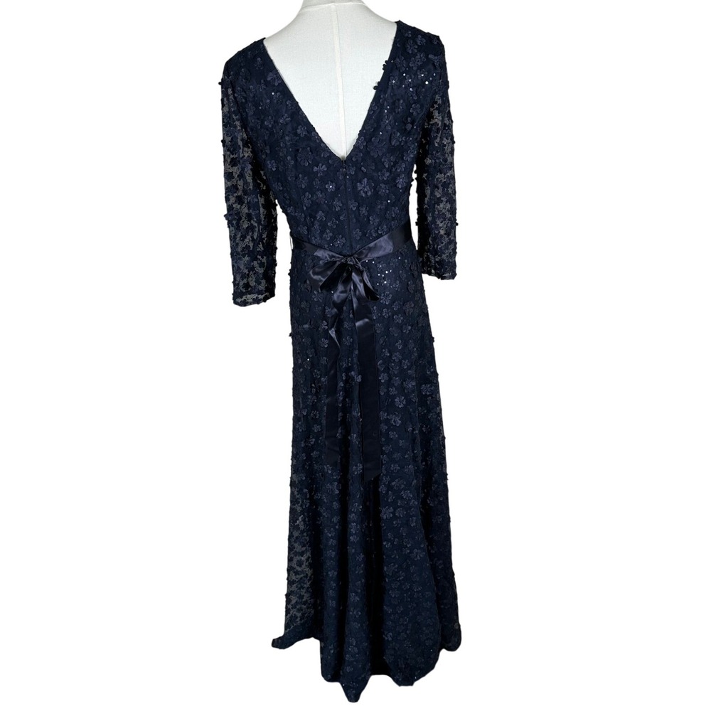 Tahari Gown Women 8 Navy Blue 3D Floral Sequin Lace Formal Evening Dress - Picture 2 of 8